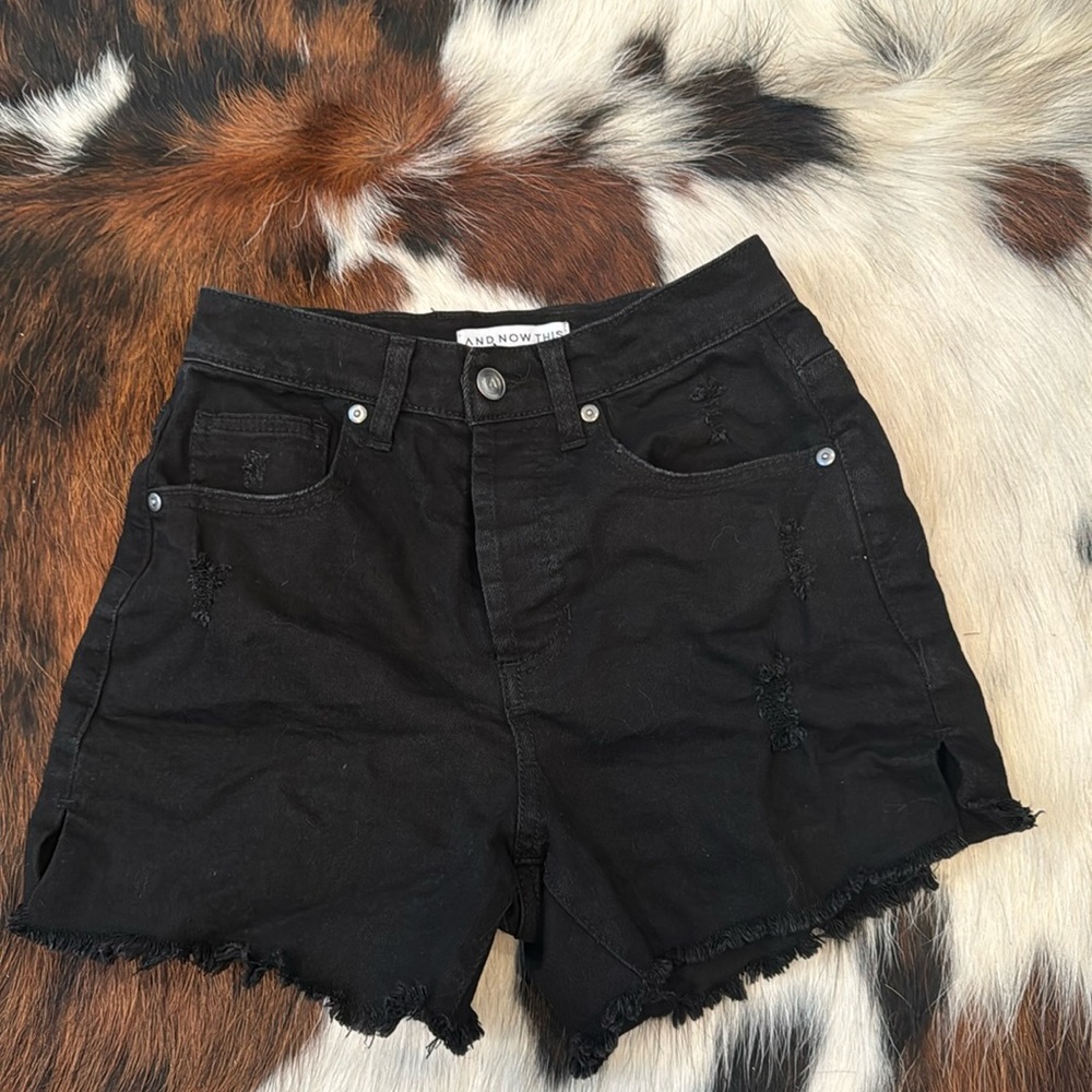 And now this jean shorts